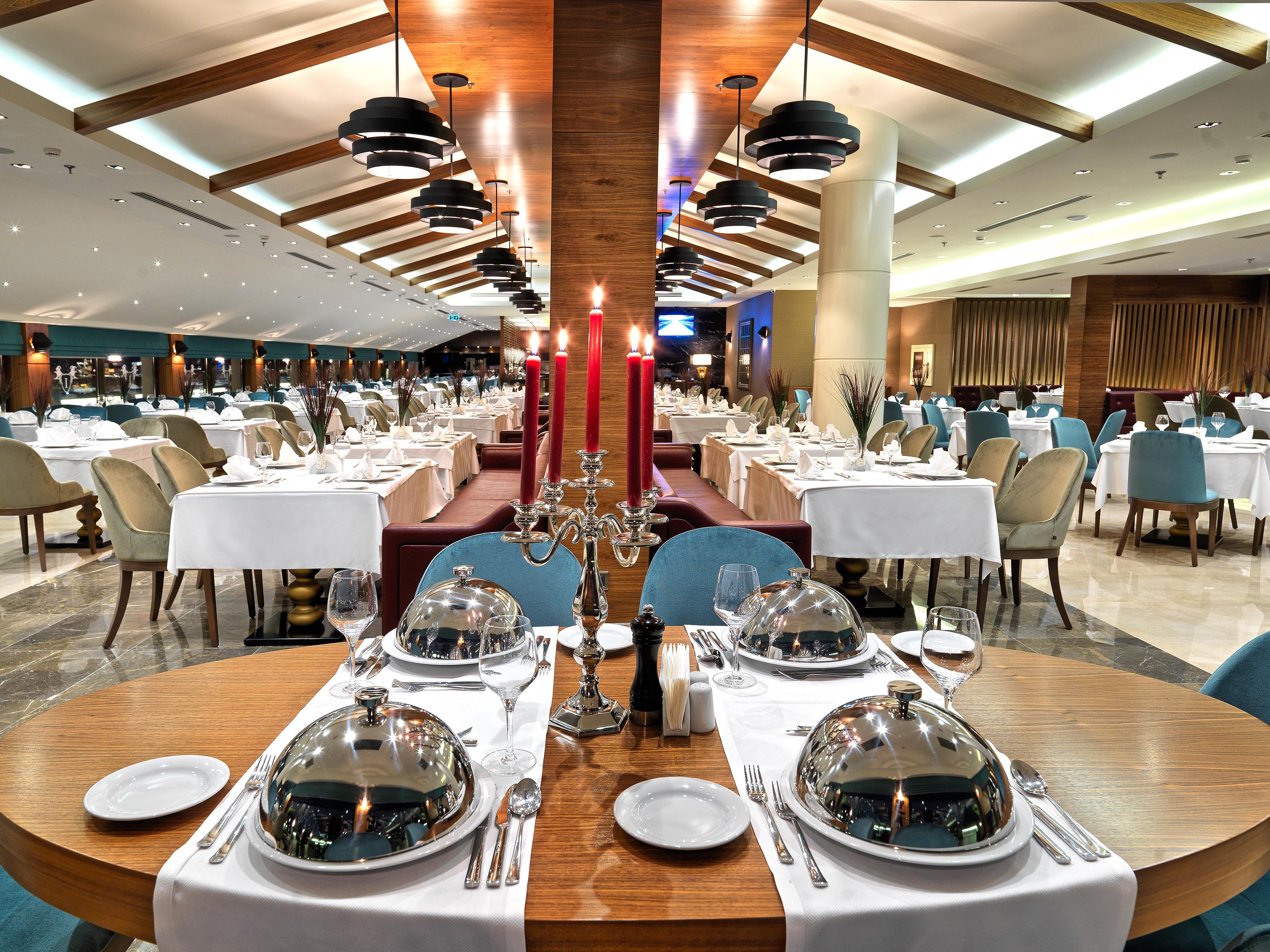Mercure Istanbul Bomonti Exterior foto The restaurant