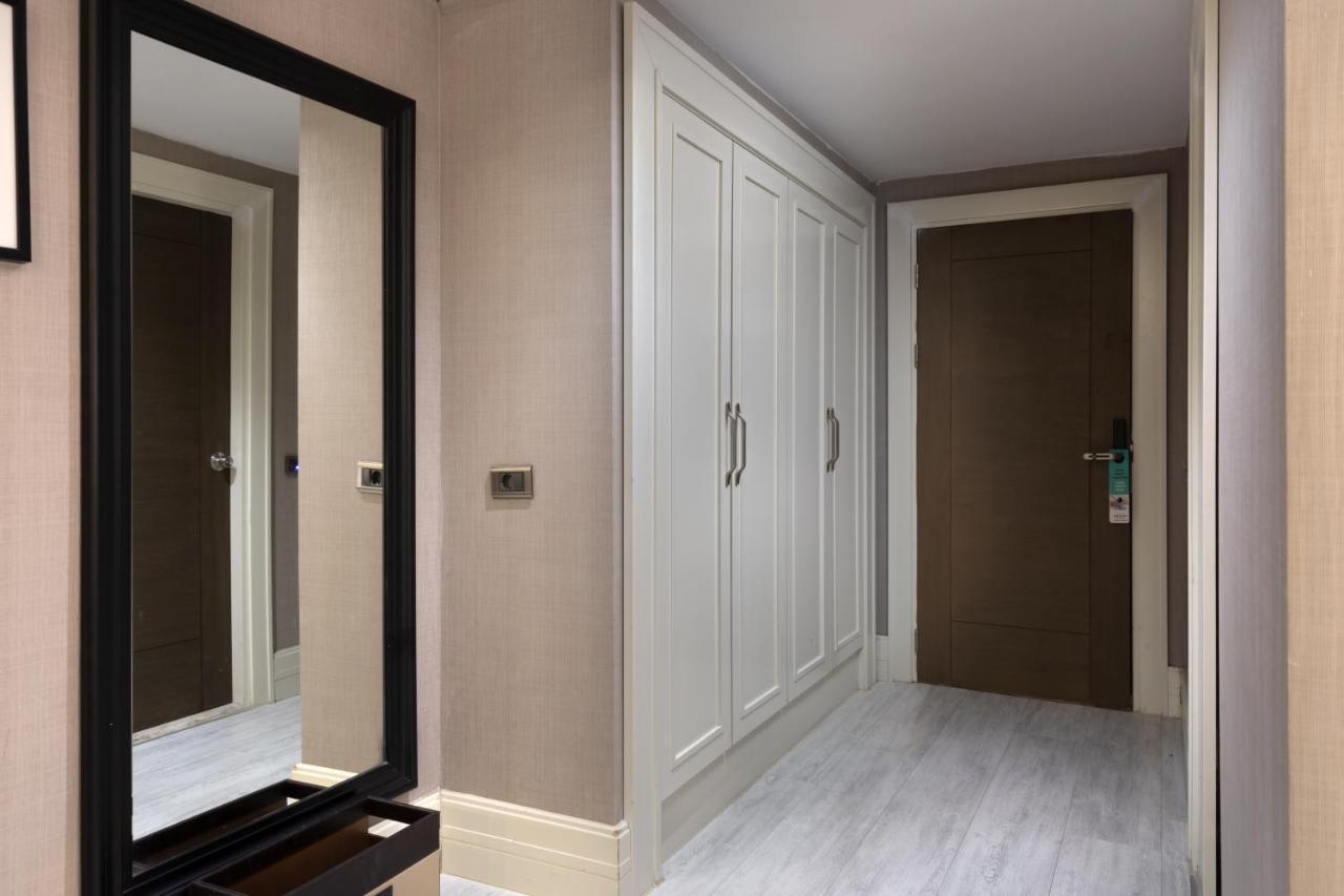 Mercure Istanbul Bomonti Exterior foto A rendering of a hotel room